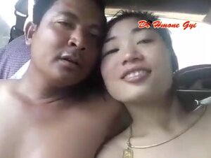 ကားပေါ်မှာရှယ်လိုးတဲ့အတွဲ