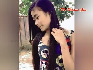 အဖုတ်လေးကစီးထုတ်နေတာဘဲ