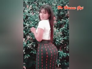 ခင်လေး နံမည်မကြီးခင်က ဘဲနဲ့ချက်ထားတာလေး