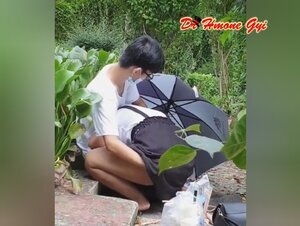 ပေါ်တင်ကြီးဘယ်လိုတောင်လား ချောင်းရိုက်